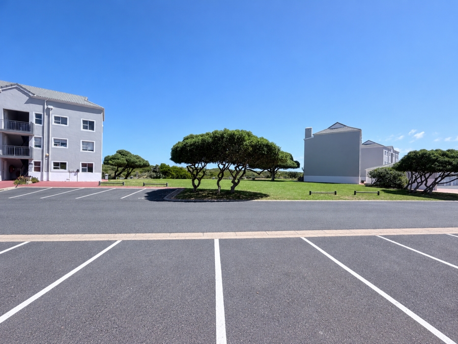 1 Bedroom Property for Sale in Bloubergstrand Western Cape